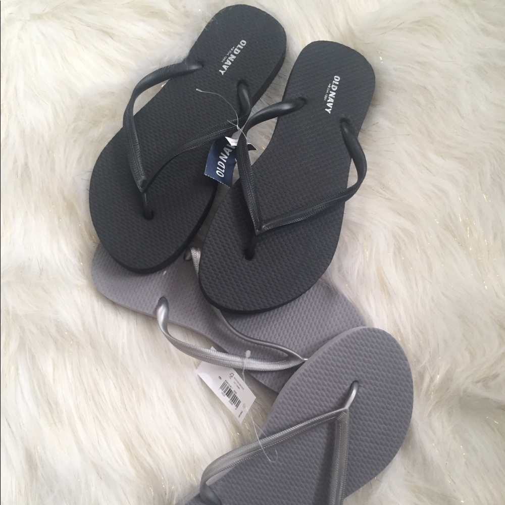 BUNDLE! 💥🔥 New OLD NAVY flip flops!!!